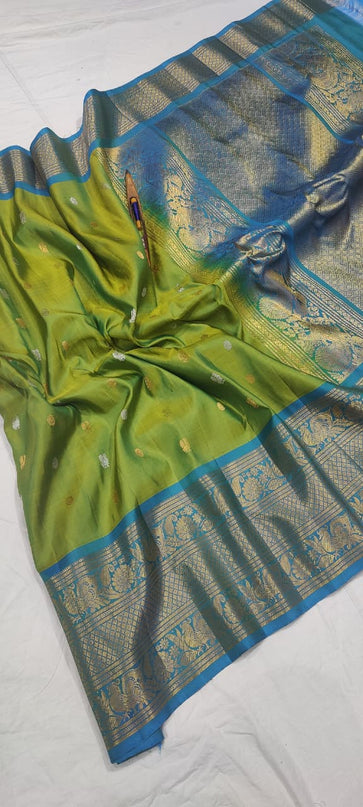 Premium Gadwal Handloom Pure Silk With Self Kanchi Border and Butta Blouse