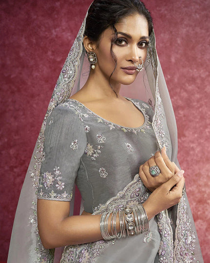 Elegant Grey Siya Silk Saree with Intricate Zari Embellishment